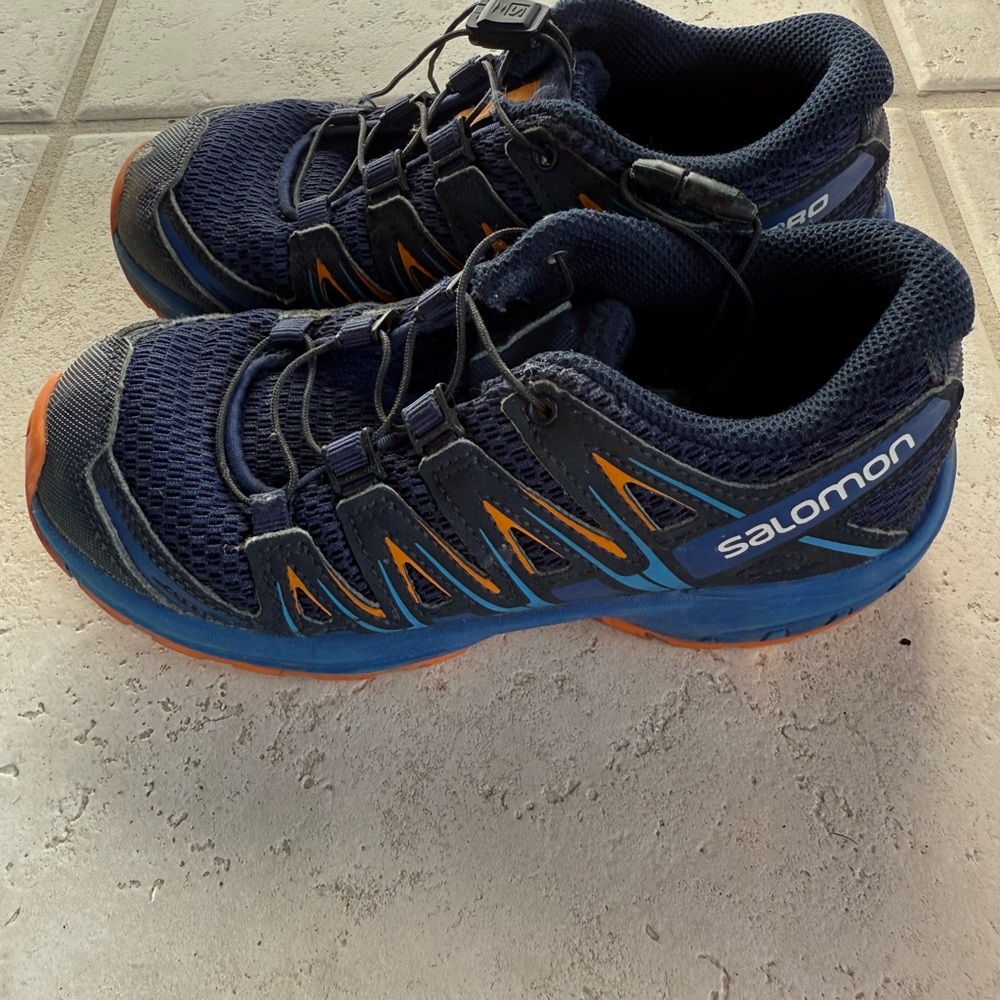 Salomon Navy and Orange Sports Shoes